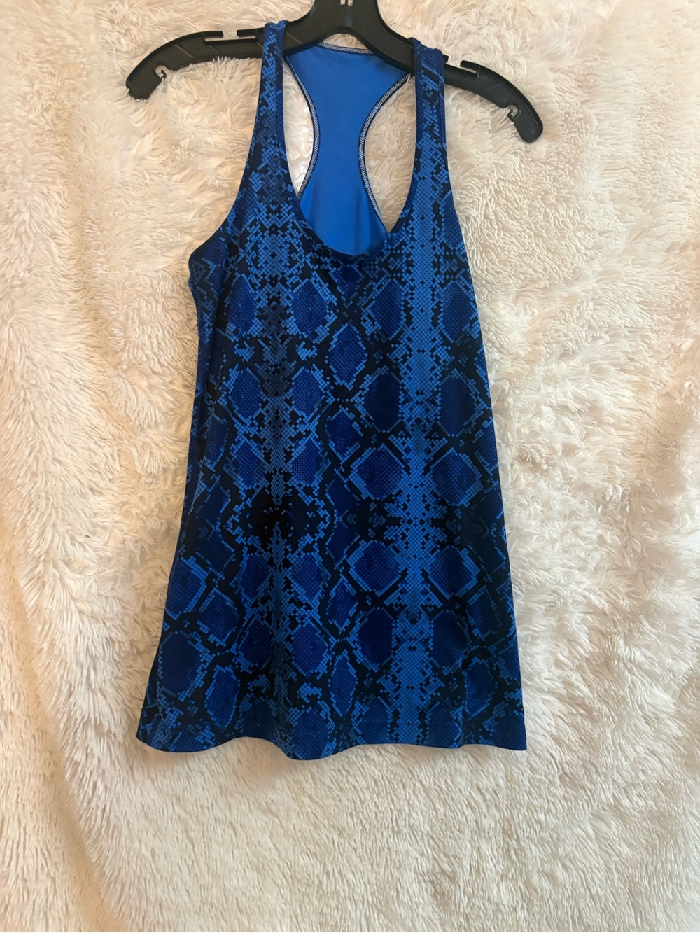 Luluemon Blue Snake Print Racerback Tank Size: 8-0001